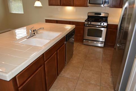 926 Ferry Launch Ave, Lathrop, CA 95330 photo 4