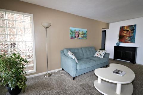 1214 Crescent Dr, Modesto, CA 95350 photo 4