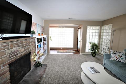 1214 Crescent Dr, Modesto, CA 95350 photo 5
