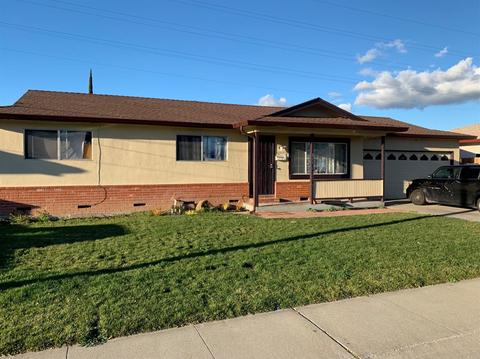 817 Sierra St, Manteca, CA 95336 photo 1