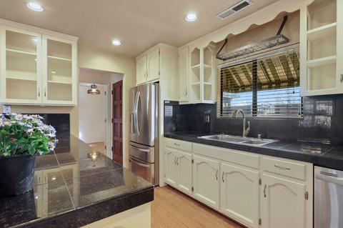 327 Trinity Way, Lodi, CA 95242 photo 10