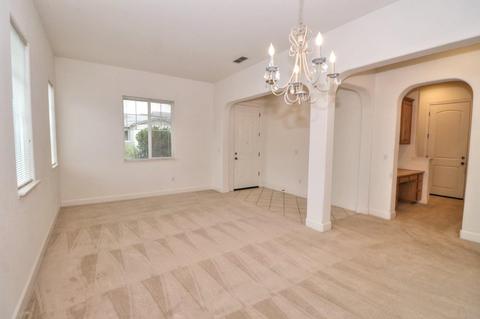 1086 Limestone, Folsom, CA 95630 photo 4