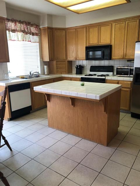 1300 Primavera Ave, Manteca, CA 95336 photo 3
