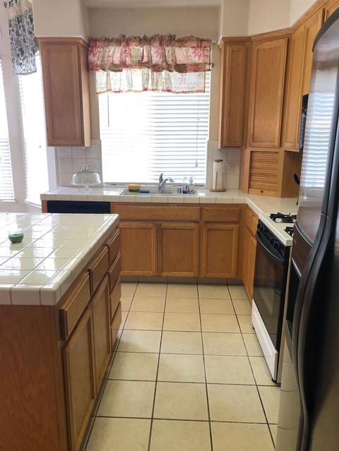 1300 Primavera Ave, Manteca, CA 95336 photo 4