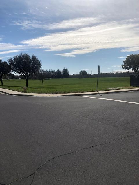 1300 Primavera Ave, Manteca, CA 95336 photo 14