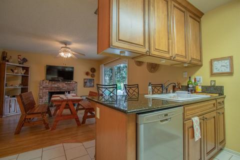 2525 Stoneridge Dr, Modesto, CA 95355 photo 9