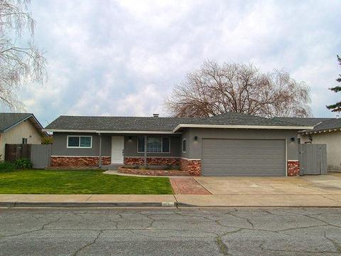 2721 Murray St, Turlock, CA 95382 photo 1