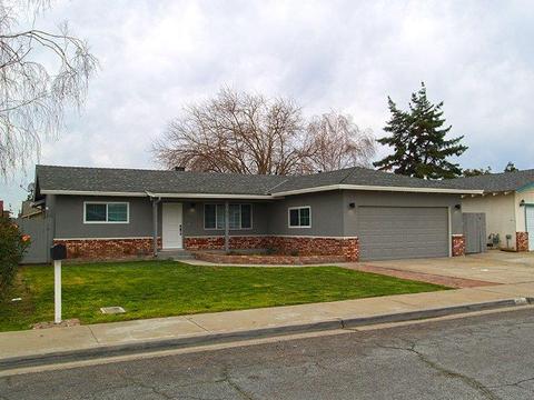 2721 Murray St, Turlock, CA 95382 photo 2