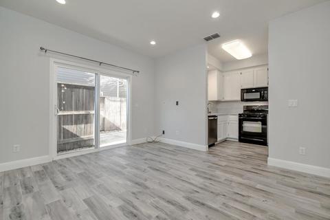 337 Serrano Ter, Davis, CA 95618 photo 7