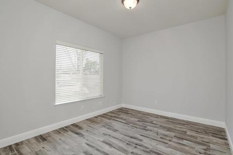 337 Serrano Ter, Davis, CA 95618 photo 3