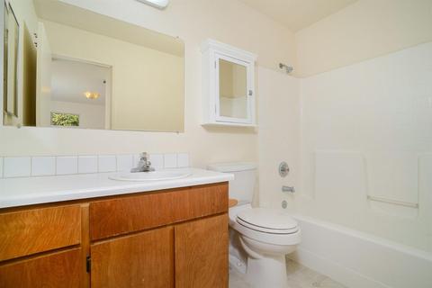 2716 Ponteverde Ln, Davis, CA 95618 photo 17