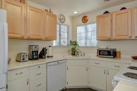 3024 Woods Cir, Davis, CA 95616 photo 14