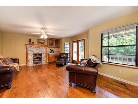 813 Oak Crest Cir, Placerville, CA 95667 photo 2