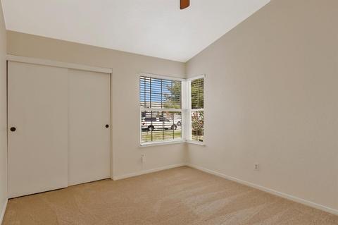 1077 Lourence Dr, Tracy, CA 95376 photo 11