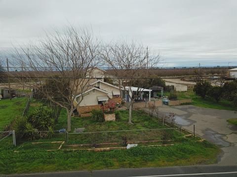 18225 E River Rd, Ripon, CA 95366 photo 1