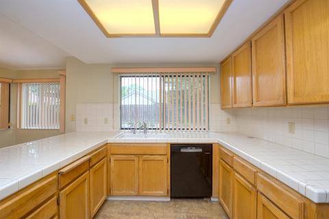 557 Hansen Ct, Patterson, CA 95363 photo 16