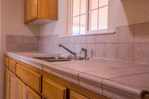 1204 Beverly Dr, Modesto, CA 95351 photo 16