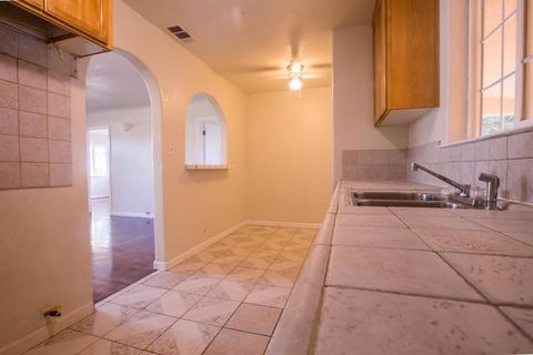 1204 Beverly Dr, Modesto, CA 95351 photo 18