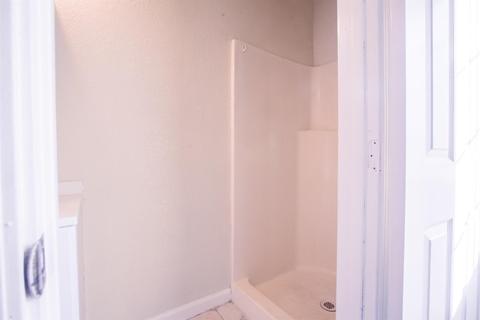 1204 Beverly Dr, Modesto, CA 95351 photo 23