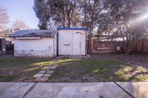1204 Beverly Dr, Modesto, CA 95351 photo 33