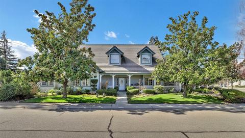2416 Summerset Ct, Lodi, CA 95242 photo 2