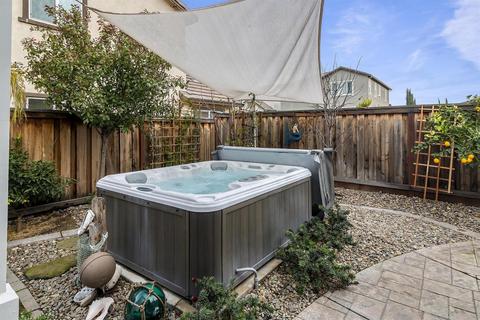 1085 Berkshire Dr, Lathrop, CA 95330 photo 38