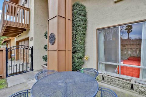 1908 Post Oak Dr, Modesto, CA 95354 photo 4