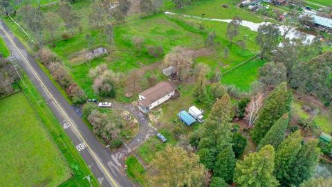10028 Tavernor Rd, Wilton, CA 95693 photo 2