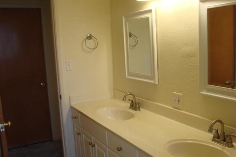 342 Del Mont St, Lodi, CA 95242 photo 24