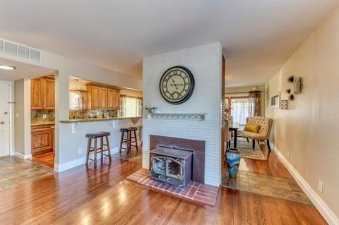 5631 Valhalla Dr, Carmichael, CA 95608 photo 9
