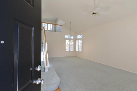 1265 Bluegrass Ln, Tracy, CA 95377 photo 4