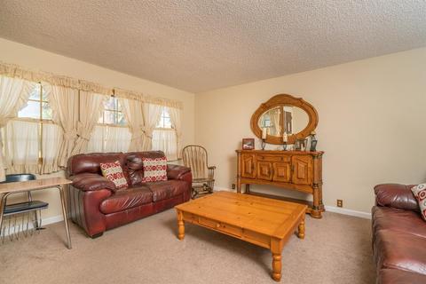732 Ebbetts Ave, Manteca, CA 95337 photo 2