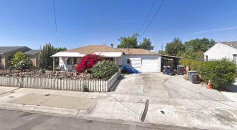 223 Toro Ave, Salinas, CA 93905 photo 1