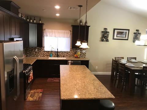 1244 Maxim Dr, Ceres, CA 95307 photo 5