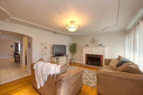 619 N 3rd St, Patterson, CA 95363 photo 4