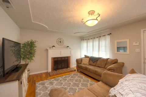 619 N 3rd St, Patterson, CA 95363 photo 3
