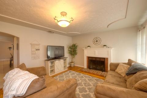 619 N 3rd St, Patterson, CA 95363 photo 5
