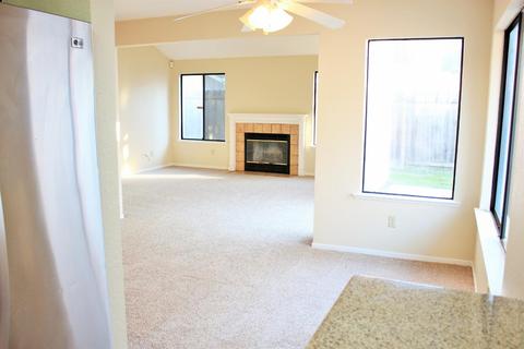 1208 Champagne Ct, Modesto, CA 95351 photo 5