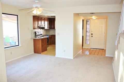 1208 Champagne Ct, Modesto, CA 95351 photo 8