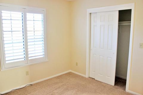 1208 Champagne Ct, Modesto, CA 95351 photo 16