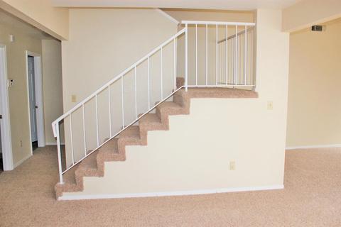 1208 Champagne Ct, Modesto, CA 95351 photo 9