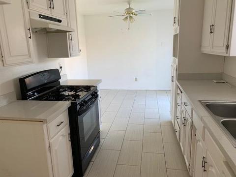 816 Pine Tree Ln, Modesto, CA 95351 photo 4