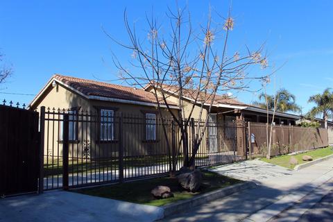 1209 Alamo Ave, Modesto, CA 95351 photo 1