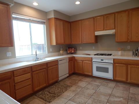2221 Cabana Ln, Tracy, CA 95377 photo 3