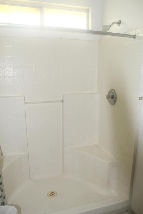 7335 Mackenzie Ave, Winton, CA 95388 photo 17