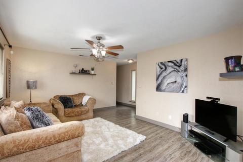 7729 Milldale Cir, Elverta, CA 95626 photo 5