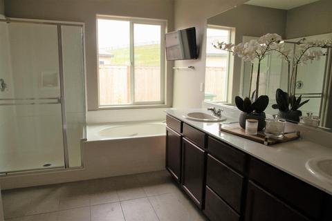 21104 Varietal Ct, Patterson, CA 95363 photo 16