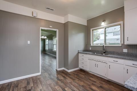 245 Laurel Ave, Gustine, CA 95322 photo 8
