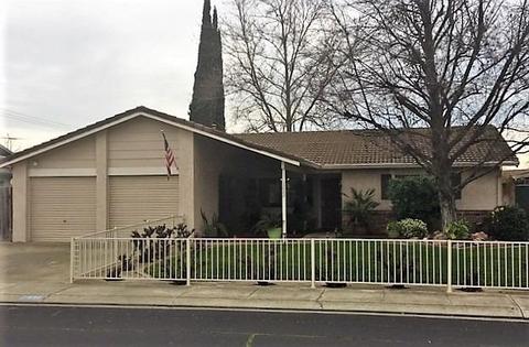1222 N Saint Francis Dr, Manteca, CA 95336 photo 1