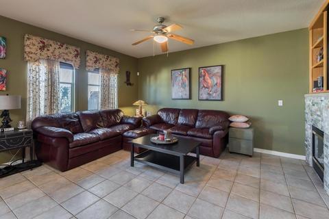 246 Red Robin Dr, Patterson, CA 95363 photo 8
